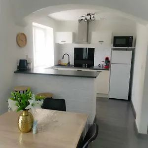 Appartement Fleurs De Lys, Saint-Germain-Lespinasse