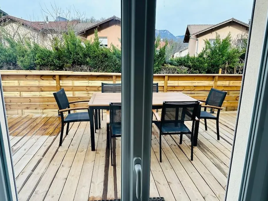 La Pomme De Pin Apartment Scionzier